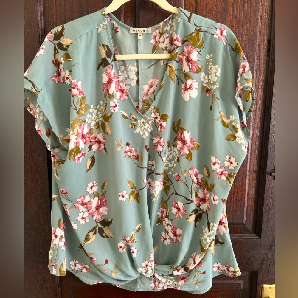 Beacon floral crop blouse